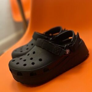 CROCS
CLASSIC HIKER CLOG 7.5